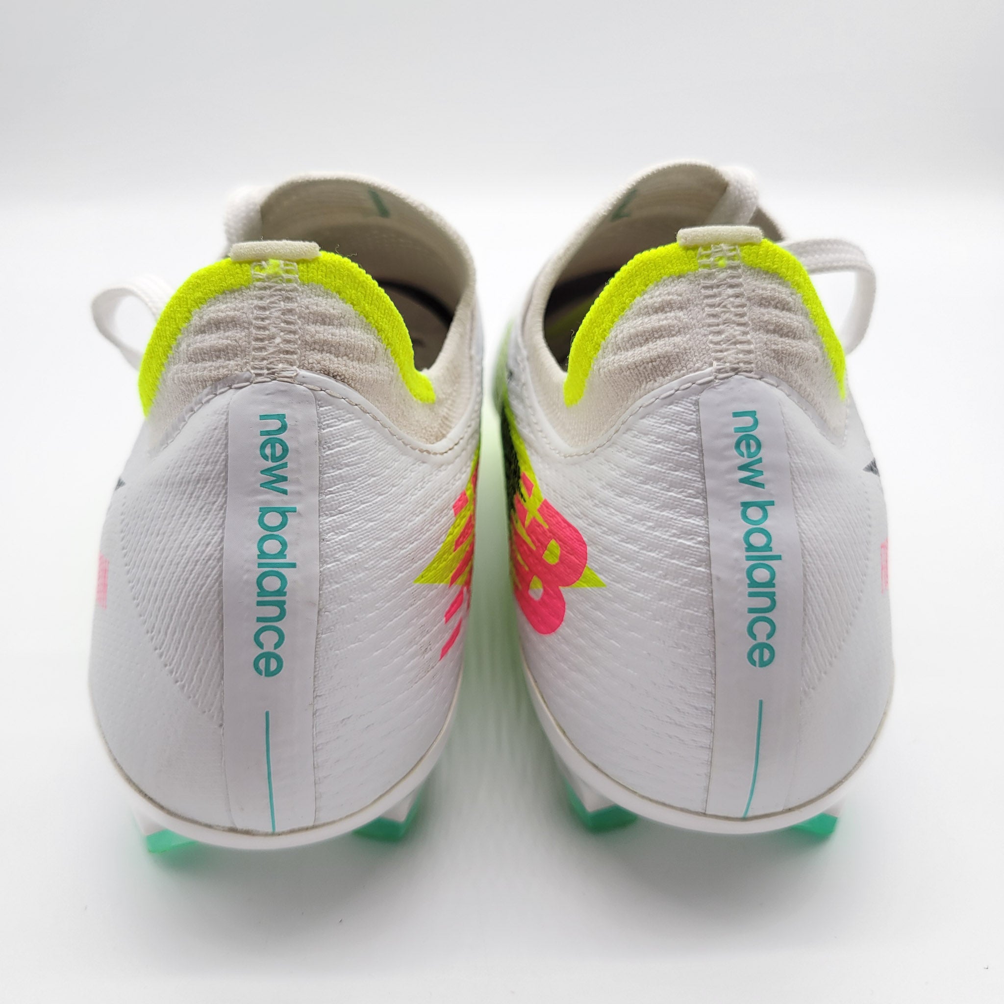 New Balance Furon v7+ Pro FG Tacos de Fútbol