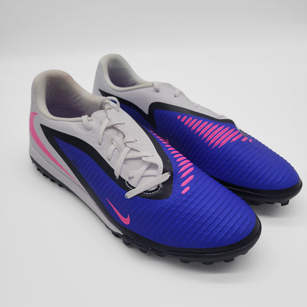 Nike Phantom 6 Low Academy TF Multitacos